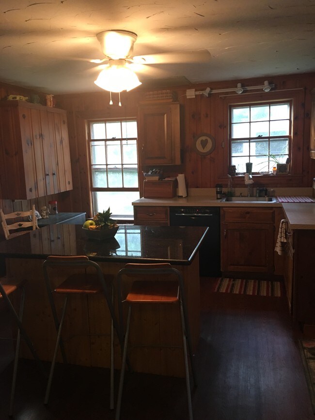 Building Photo - 791 Sebago Rd