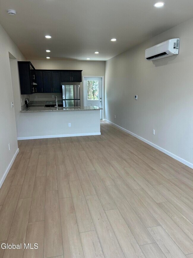 Building Photo - 4219 Menga Dr