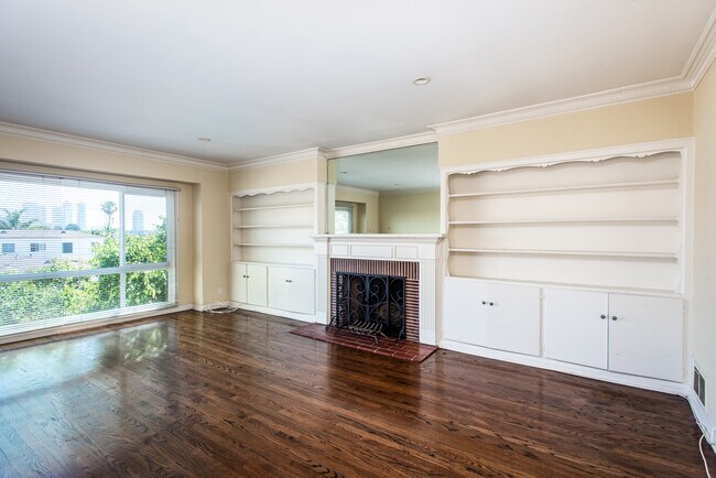 Building Photo - 1763 Kelton Ave