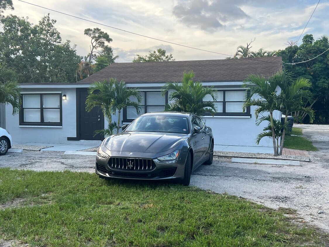 Foto principal - 4600 Forest Ln