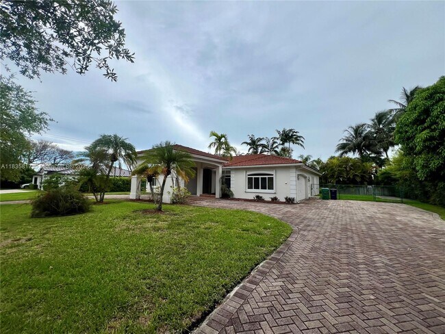 Foto del edificio - 8220 SW 187th St