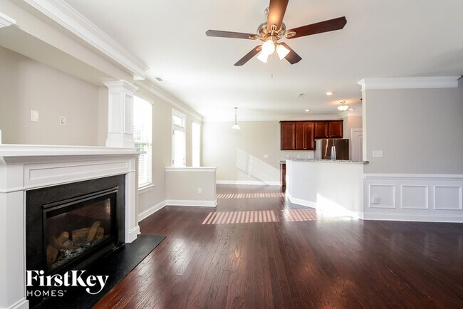Foto del edificio - 135 Wintergreen Ct