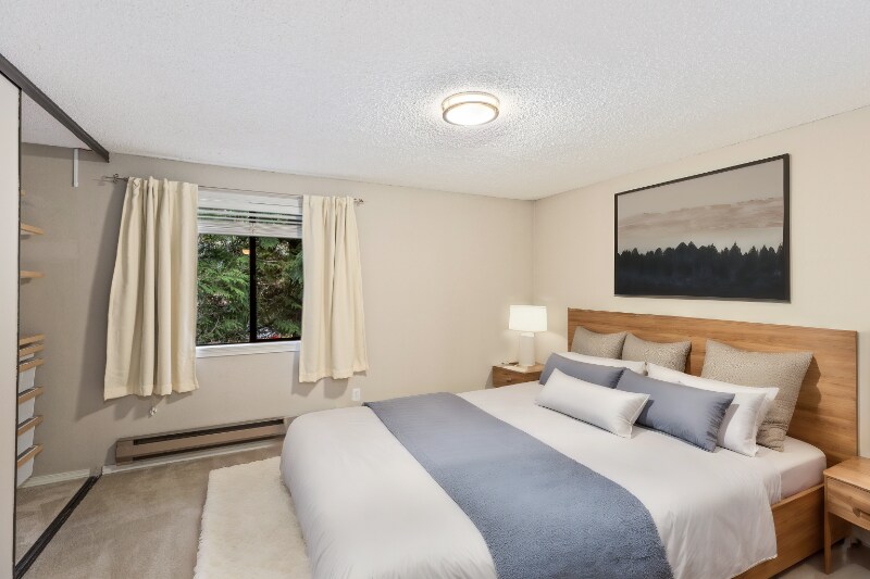 12742 NE 116th Ln Unit J34, Kirkland, WA 98034 Condo for Rent in