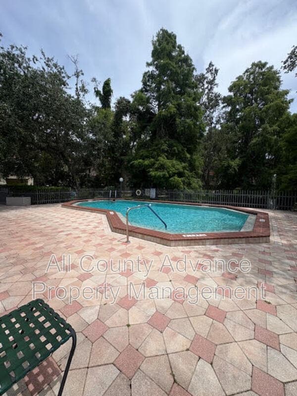 Building Photo - 310 Los Prados Dr