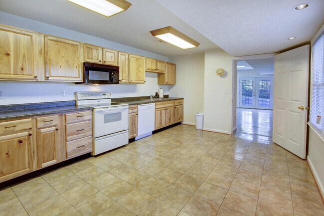 Building Photo - 3595 Mount Zion Rd