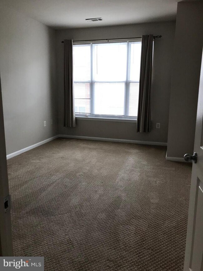 Foto del edificio - 2765 Centerboro Dr