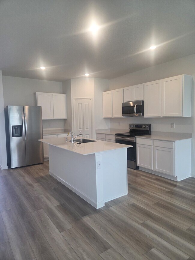 Foto del edificio - 1673 Garden Grove Ct