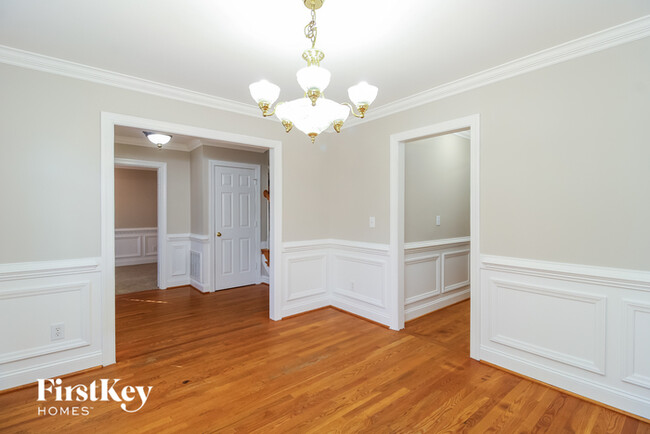 Foto del edificio - 909 Woodview Ridge Trail