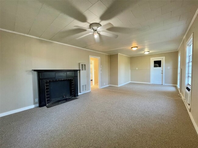 Foto del edificio - 326 Circle Way St