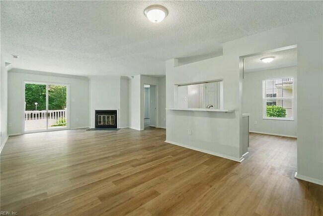 Foto del edificio - 1329 Destination Ln