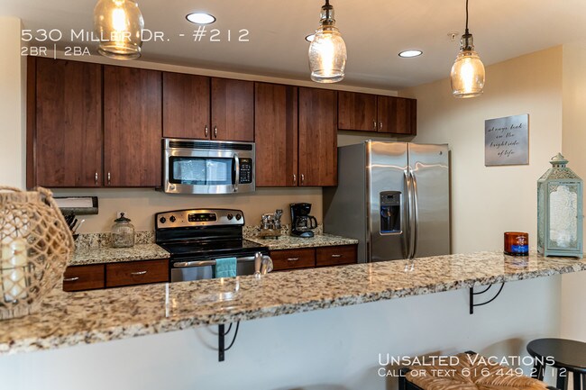 Building Photo - 530 Miller Dr