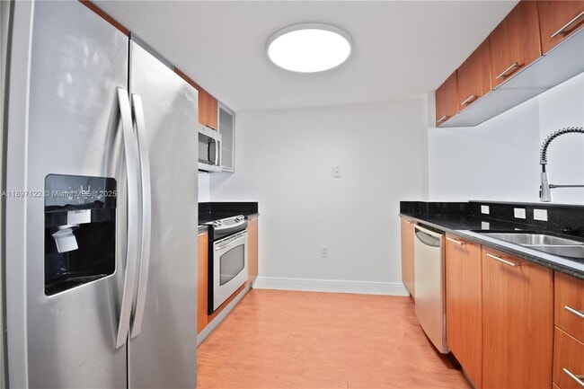 Foto del edificio - 1800 N Bayshore Dr