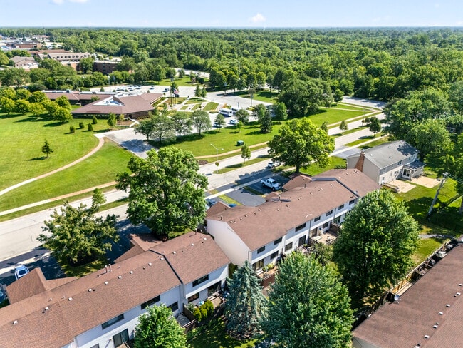 Building Photo - 6815 Brementowne Dr