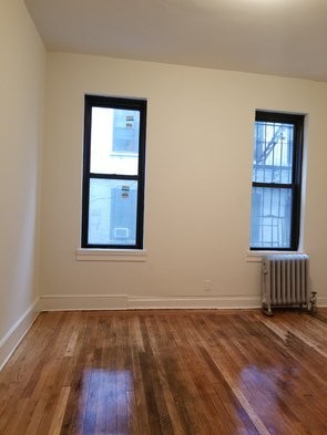 Primary Photo - 121 Parkside Ave
