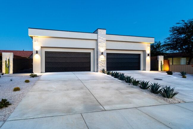 Building Photo - 13680 Mark Dr