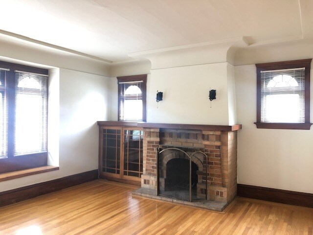 Primary Photo - 2350 Cabrillo St