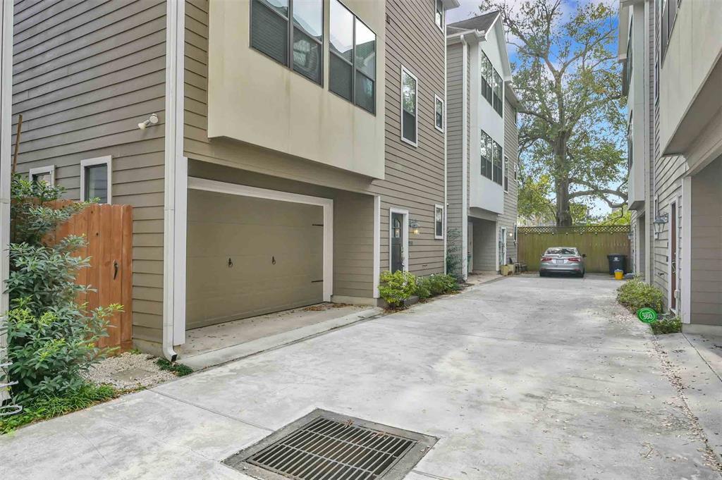 Foto principal - 910 W 20th St