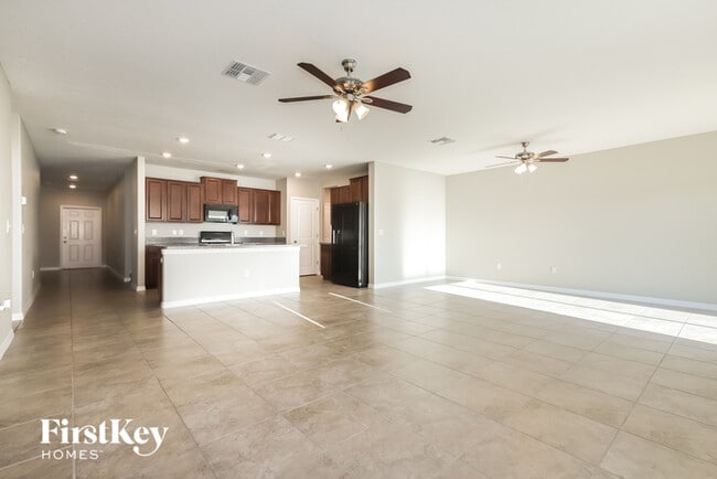 Building Photo - 17114 White Mangrove Dr
