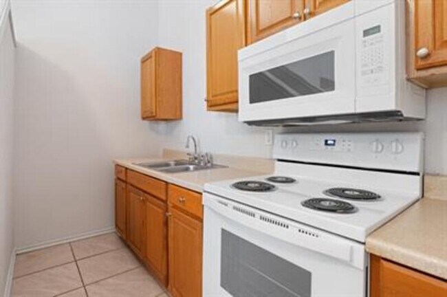 Building Photo - 720 Pritchett Ln