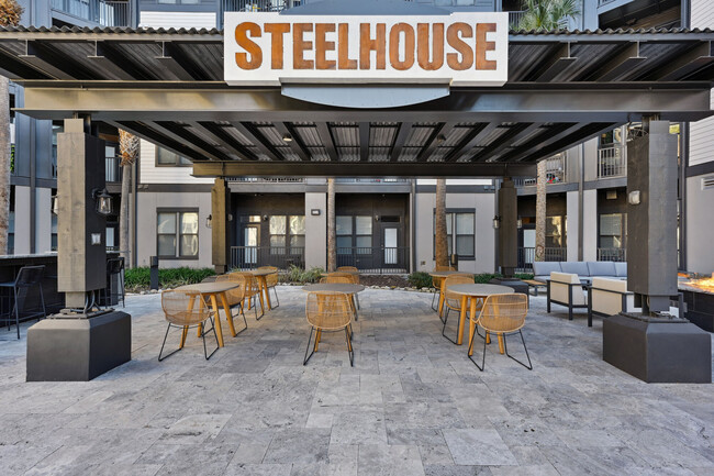 Foto del edificio - Steelhouse