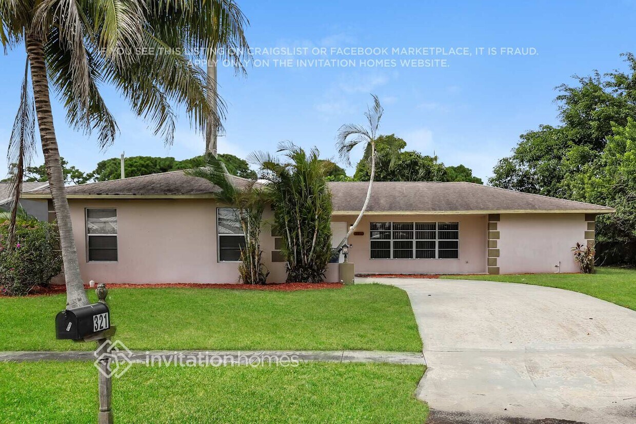 Foto principal - 321 Canterbury Dr W
