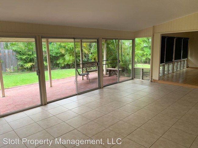 Building Photo - 3 br, 2 bath House - 252 Aikahi Loop