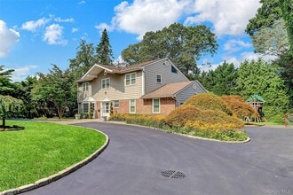 Building Photo - 22 Wren Dr