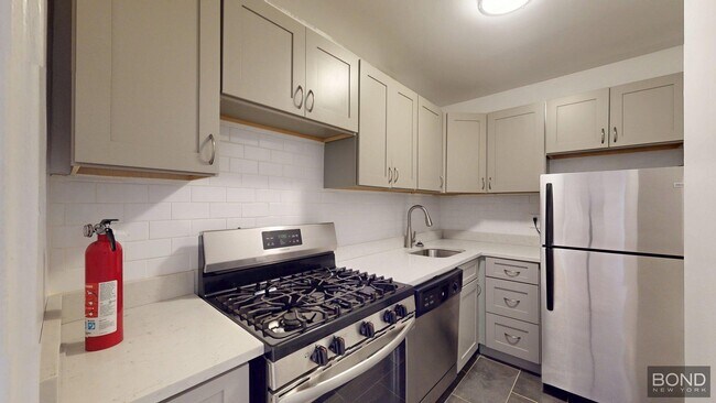 Foto del edificio - 340 E 74th St