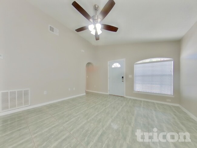 Building Photo - 228 Danville Dr