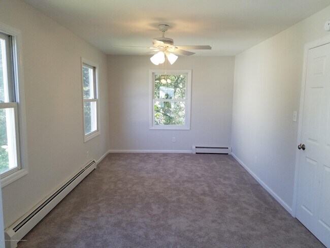 dormitorio principal - 141 Seeley Ave