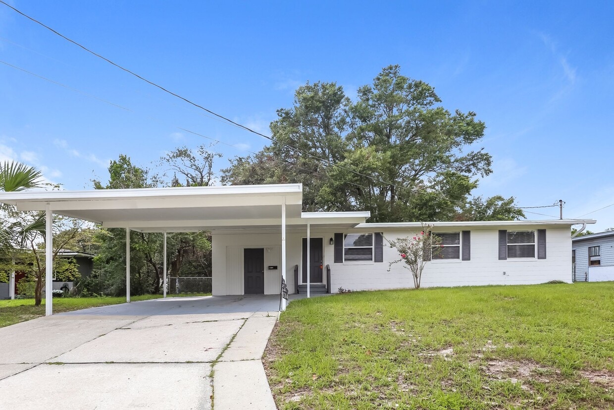 Foto principal - 11314 Harlan Dr
