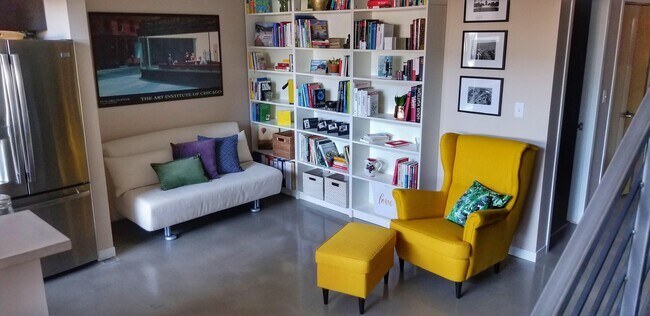 Office Space - 444 W Willis St