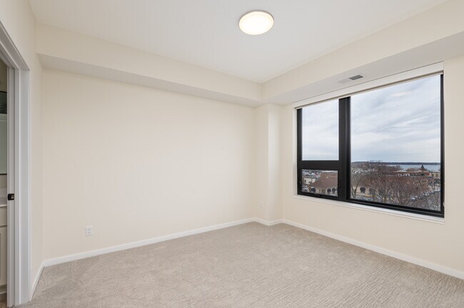 Building Photo - The Uptown Apartments