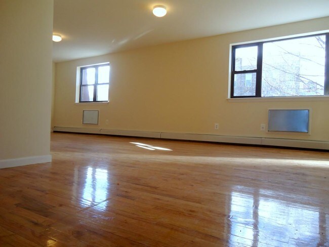 Building Photo - 146 McGuinness Blvd
