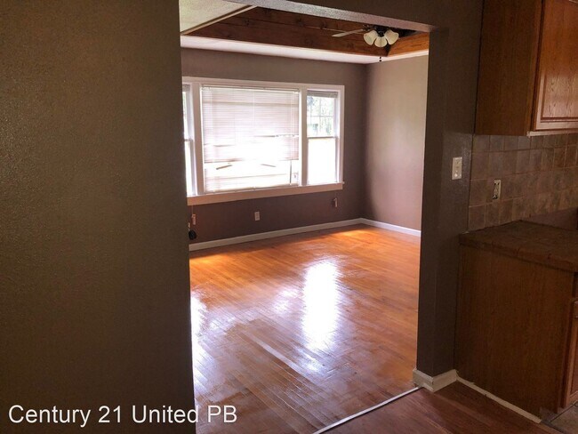 Building Photo - 2 br, 2 bath House - 1113 W 33rd
