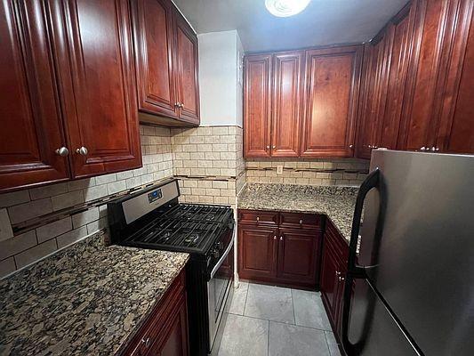 Building Photo - 1 bedroom in BRONX NY 10456