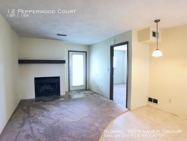 Foto del edificio - 12 Pepperwood Ct