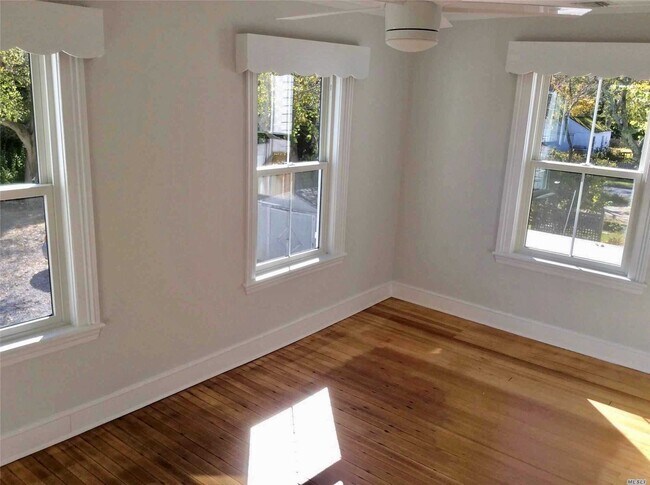 Foto del edificio - 54180 NY-25