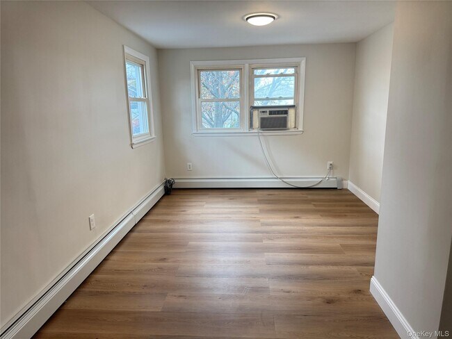 Foto del edificio - 129 Spring Ln