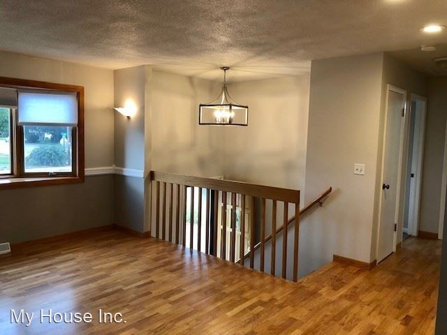 Primary Photo - 3 br, 2 bath House - 428 1st St