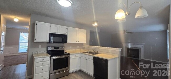 Building Photo - 14109 Southbridge Forest Dr