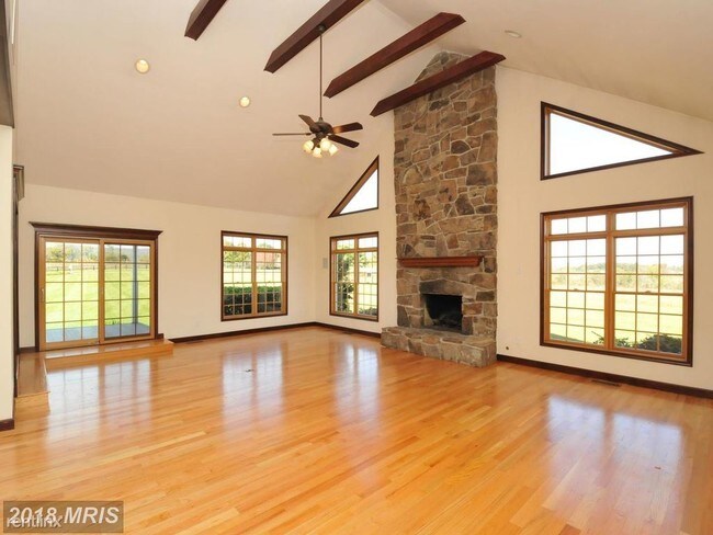 Building Photo - 4 br, 4.5 bath House - 13570 Breezy Meadow Ln