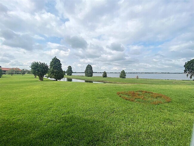 Foto del edificio - 403 Laurel Cove Way