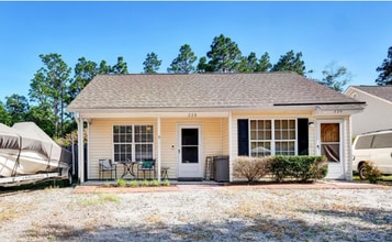 Building Photo - 226 Dobbs St