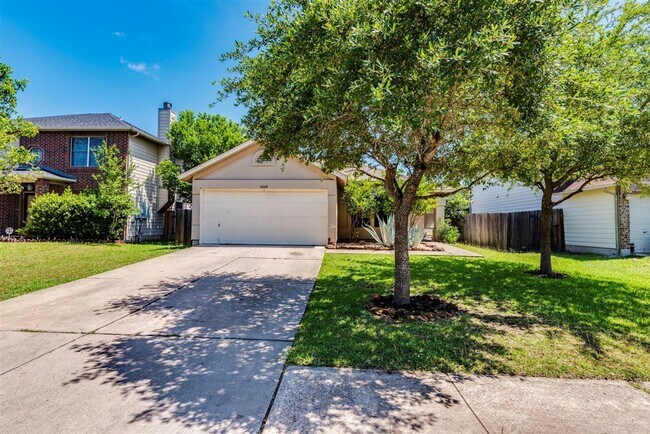 Building Photo - Beautiful Home in Southeast Austin – Pool ...