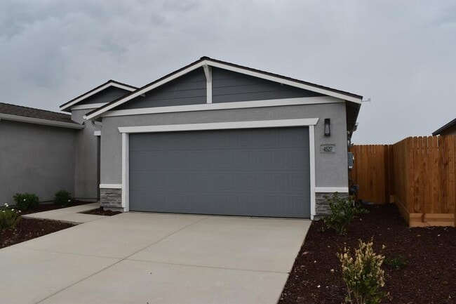 Foto del edificio - 4527 Isabel Ct