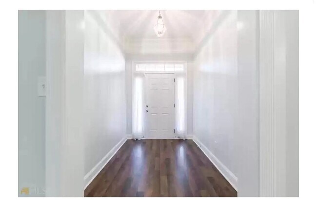 Foto del edificio - 211 Gray Fox Xing