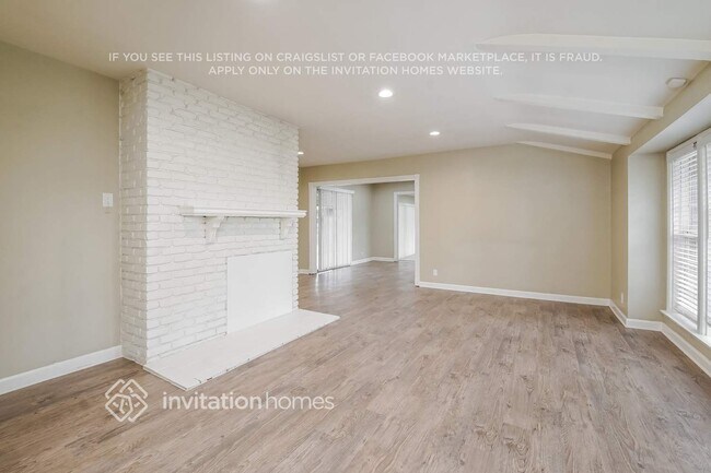 Foto del edificio - 17363 Saticoy St