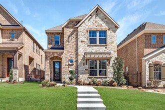 Building Photo - 3611 Carlsbad Way