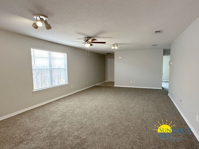 Building Photo - 7692 Chablis Cir